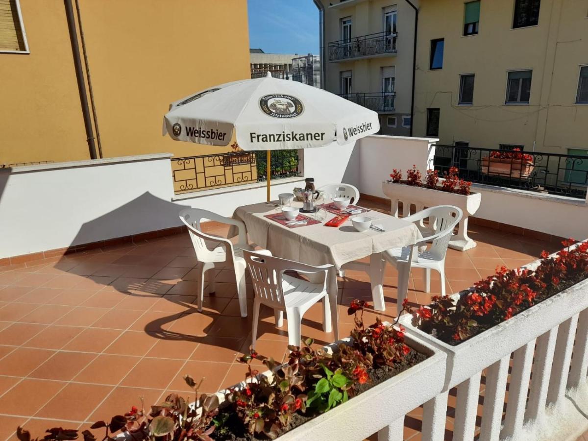 Casa El Paso Appartement Padenghe sul Garda Buitenkant foto